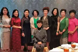 京剧艺术南国生辉“张派名家”朱晋玲收徒仪式在深举行图片