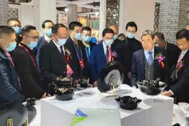 2020中国（北京）国际精品陶瓷展览会开幕图片