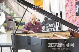 音乐之城的“钢琴华佗”图片