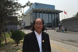 在黄石，一个退休警察决定办一个交响乐团图片