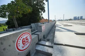 全国首例高铁隧道上方新建一条高铁隧道——伯公坳隧道已顺利贯通图片