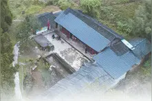 两个人的学校图片