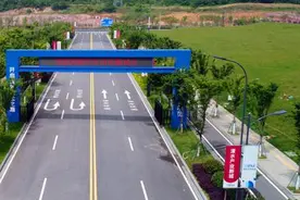 纯电动客车产量占中国10%：溧水产业新城新能源汽车产业链条再升级图片