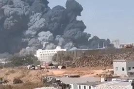 浙江应急部门：衢州化工厂火势已初步控制，已对爆炸气体进行检测图片