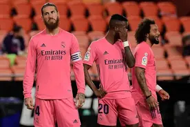 送三点球一乌龙 皇马1:4不敌巴伦西亚图片