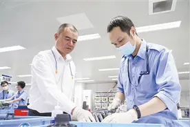 “飞机医生”刘明德：让中国维修技术拿到国际通行证图片