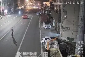 浙江男子站马路中间埋头看手机 被撞飞！行路不规范，亲人两行泪图片