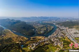 空中“飞阅”与漓江交相辉映的大圩古镇 如诗如画图片