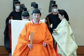 日本女皇没戏了！亲王夫妻中年拼命生子“宫斗”，终于靠娃成功上位图片
