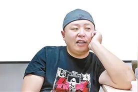 阎鹤祥骑着我心爱的小摩托重走丝绸之路并未驶离大林图片