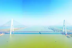 武汉青山长江大桥全面建成图片