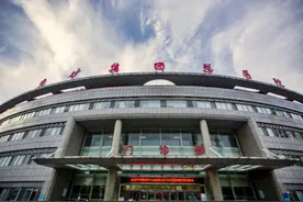 国企办医撤并改后，这家医院如何一年扭亏为盈图片