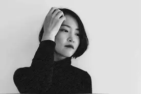 当你读腊梅，腊梅花也在纸张里“最美的书”用24种花草手工纸建了座平面植物园图片