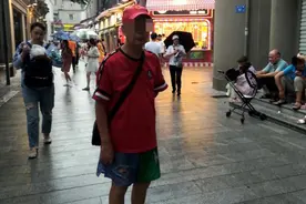 暴富与死亡：老人买彩票中奖千万后死于荒野，子女因分钱反目图片