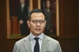 丧失议员资格！乱港“香蕉人”郭荣铿：是伪君子，更是真小人图片