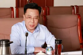 察右后旗联社组织部分管理人员赴乌兰察布农商银行交流学习综合业务平台建设图片