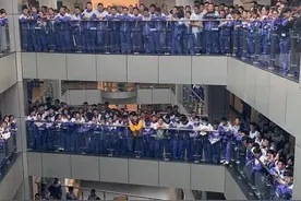 东北师大附中学生合唱《单身情歌》第10年，原唱林志炫现身图片