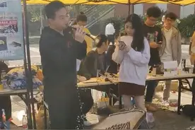 为民乐社团招新，长沙大三理工男用唢呐吹奏“宅男神曲”图片