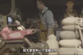 他用拖鞋纸箱做科普模型获赞千万，400万粉丝坐等更新图片