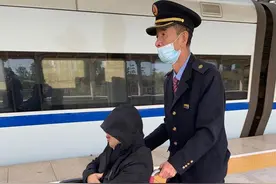 还记得仙游火车站这位救人"网红"大叔吗？他又做好事了图片
