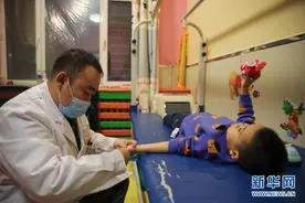 哈尔滨：特色中医夜诊图片