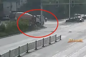 大车右转弯刮倒电动车，玉林一女子遭碾压身亡！监控拍下可怕一幕图片