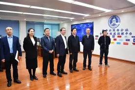陕西省委副书记、省长赵一德到新华社陕西分社调研图片