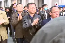 西安交大党委书记张迈曾卸任，收获告白“我们爱你”图片