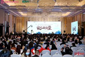 “家长批改作业”叫停难背后：学校和家庭职责混淆，考核机制与教育观念偏差图片