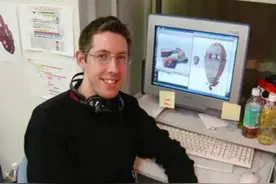 儿子幼稚的涂鸦，被老爸改造成精美的漫画，这老爸简直太有爱图片