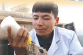 守护三江源的年轻人图片