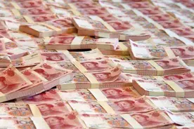 95后女会计7个月挪用2100万公款，案发时只剩7万…图片