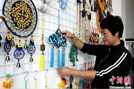 蒙古族绳结技艺文化扶贫：让非遗“食人间烟火”图片