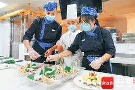 厉害！看看三亚中瑞酒店管理职业学院学生们的技能大比拼图片