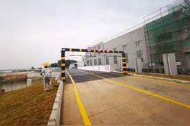 不用绕道了！番禺前锋水闸交通桥建成通车图片