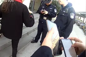 帮朋友垫付33万快递费！杭州阿姨被一个问题问倒：大意了…图片