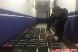一夜之间，南宁街头上百个电动车电瓶被偷！盗窃者被抓了图片