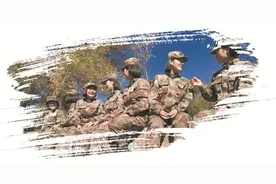 高原玫瑰傲雪开图片