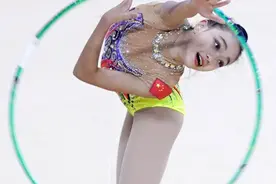 艺术体操｜全国冠军赛：艺体小花赛场竞技图片