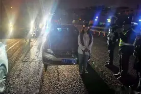 哭惨了！贵阳女子开闺蜜的车送她回家，结果驾照直接被注销图片