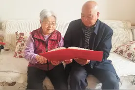 姜殿珍：“做学生成长的引路人”图片