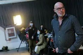 刘恺威登台，法国人导《雷雨》如何让现代人产生共鸣？丨揭秘图片