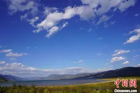 云南程海水位逐年下降 引金沙江水注入“活力”图片