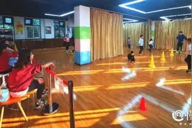 体能培训班火爆背后：有家长“疯狂”，有家长跃跃欲试，还有人质疑图片