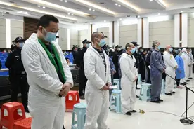 长沙“无人认领”别墅开发商涉黑案开庭：18人涉27起犯罪图片