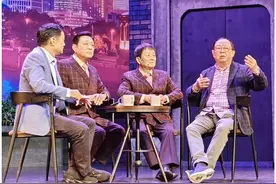 毛猛达沈荣海请方亚芬朱桢作客，老友汇聚的独脚戏直播太可乐了图片