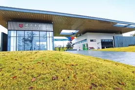 郑州市区公厕均达二类以上标准 明年再添500座24小时开放公厕图片