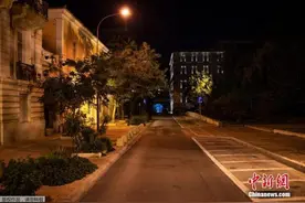 希腊多地实施更严限制措施 专家忧雅典疫情或恶化图片