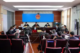 颍上法院公开开庭审理牛学礼等被告人涉恶势力犯罪一案图片