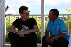 “网红学霸”的“发现中国之旅”，宁诺外籍毕业生走红乡村扶贫节目图片